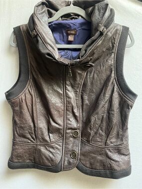 Danier Genuine Leather Zip Vest Ribbed Trim Sz M